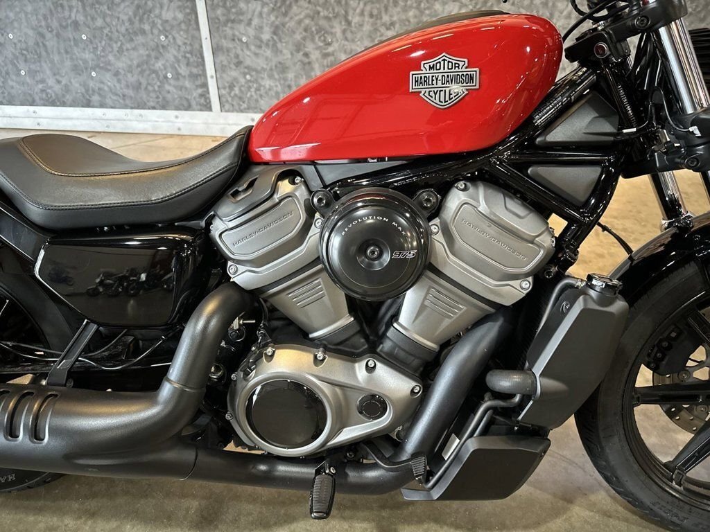 Used 2023 Harley-Davidson® Sportbike Motorcycle - Image 11