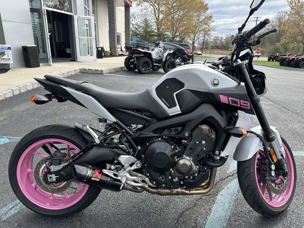 Used 2020 Yamaha Standard MT-09 For Sale - Image 4