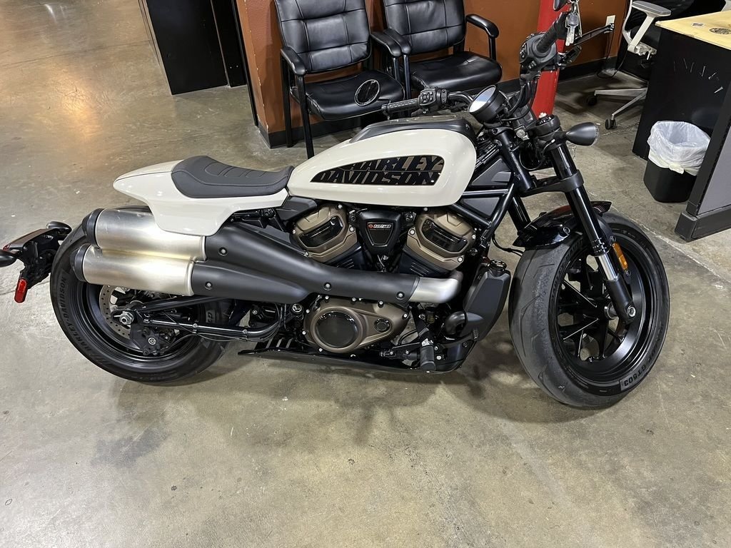 Used 2023 Harley-Davidson® Sportbike Motorcycle