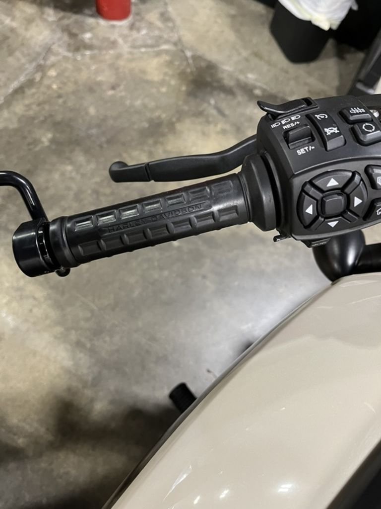 Used 2023 Harley-Davidson® Sportbike Motorcycle - Image 14