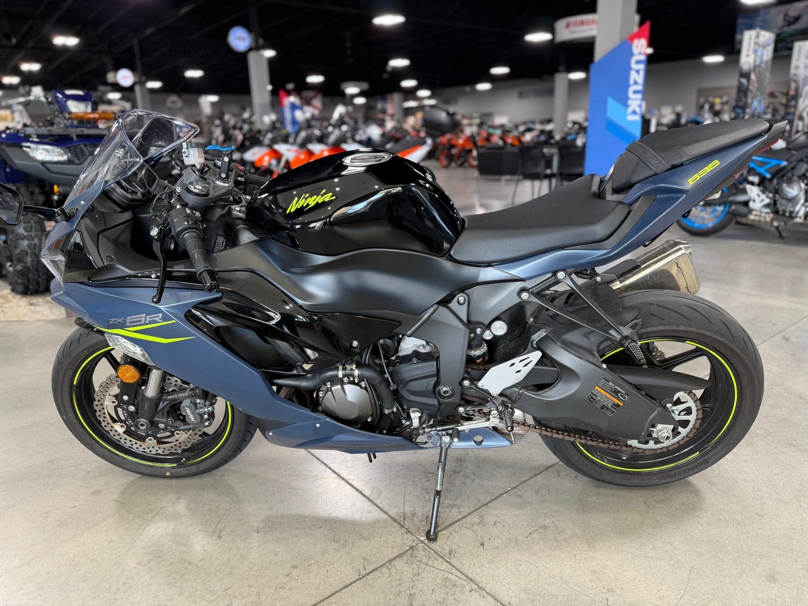 Used 2023 Kawasaki Ninja ZX-6R For Sale