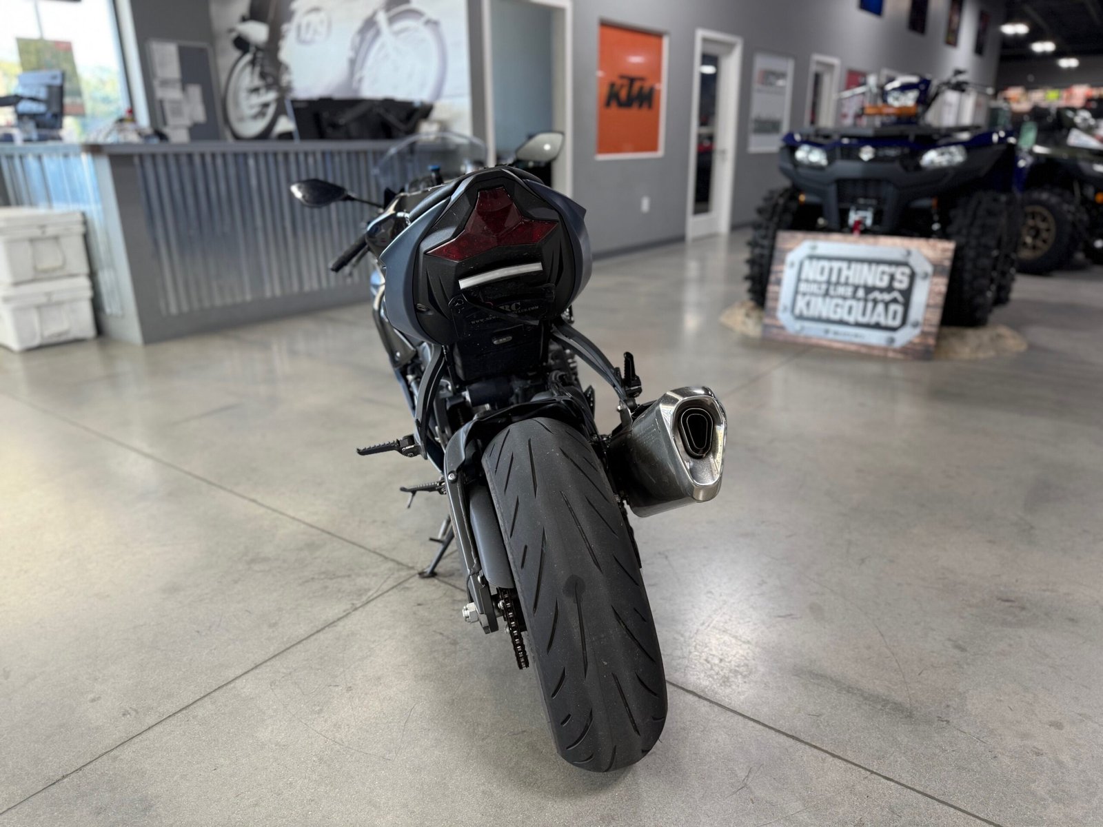 Used 2023 Kawasaki Ninja ZX-6R For Sale - Image 8