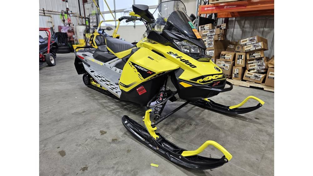 Used 2019 Ski-Doo Snowmobile MXZ X 850 ETEC - Image 5