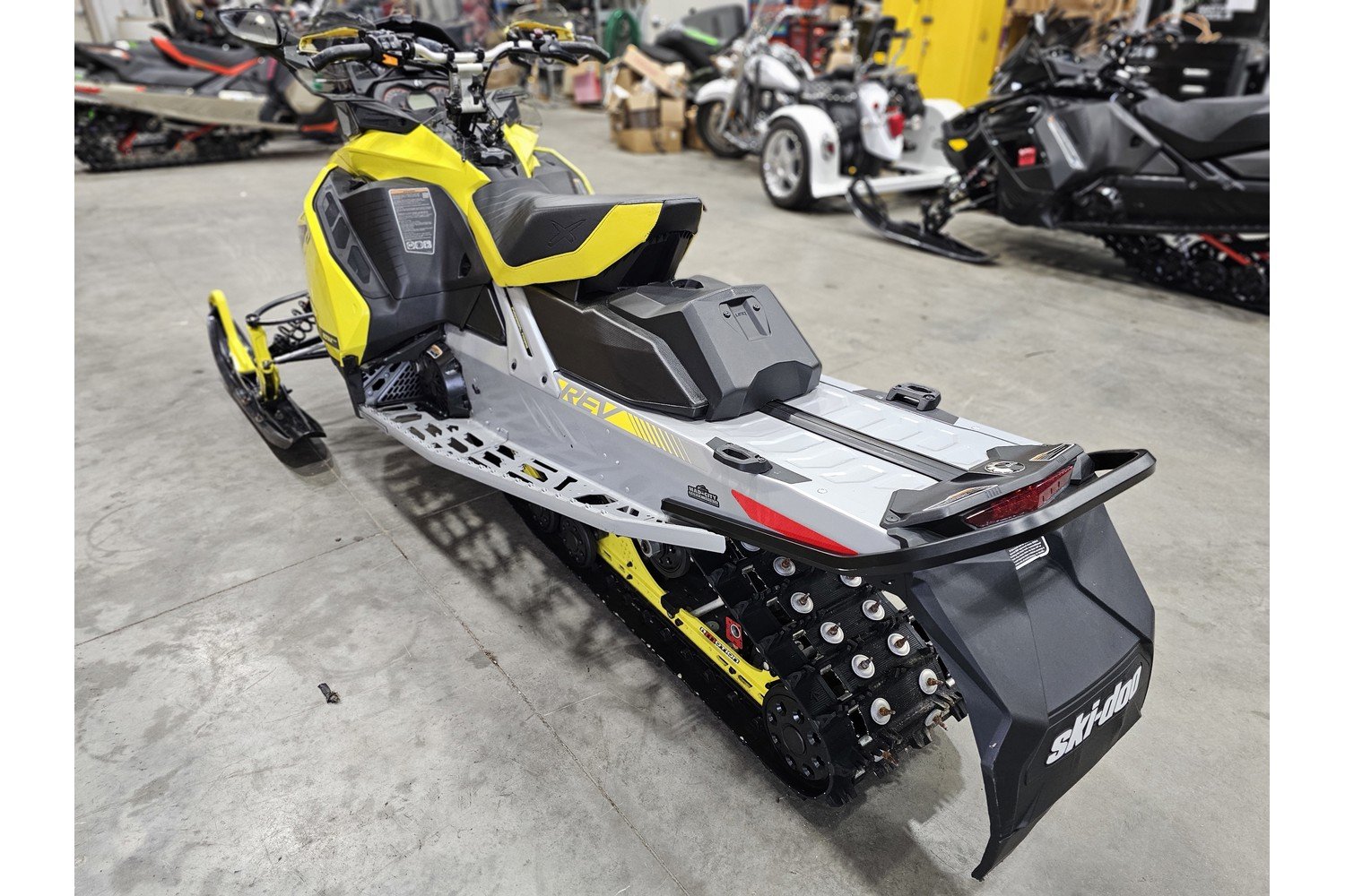 Used 2019 Ski-Doo Snowmobile MXZ X 850 ETEC - Image 3