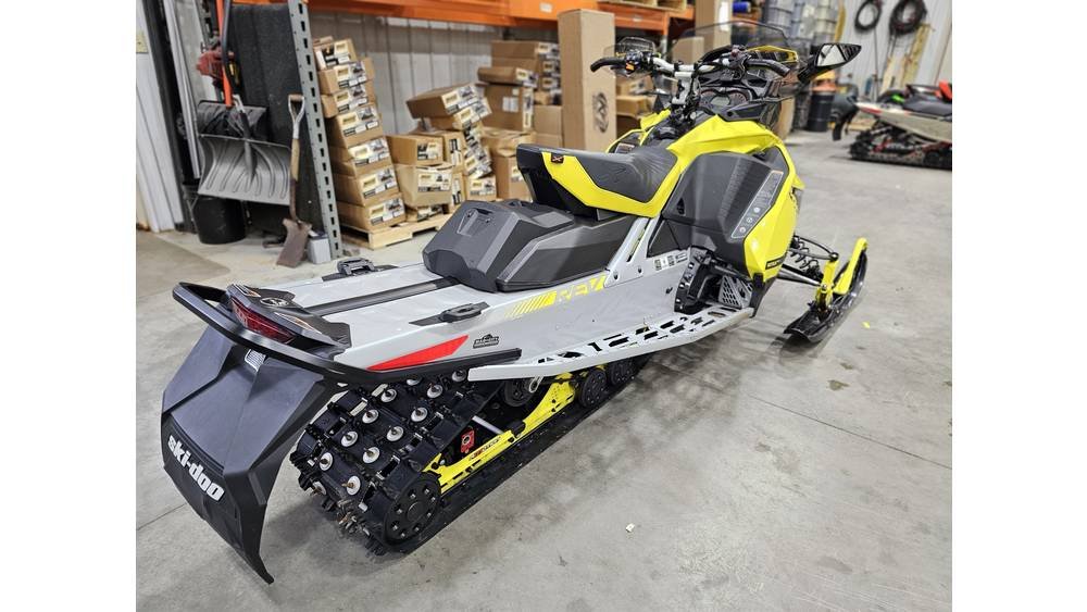 Used 2019 Ski-Doo Snowmobile MXZ X 850 ETEC - Image 13