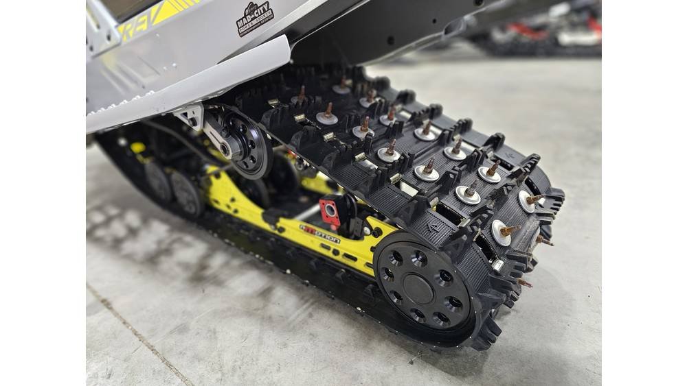 Used 2019 Ski-Doo Snowmobile MXZ X 850 ETEC - Image 10