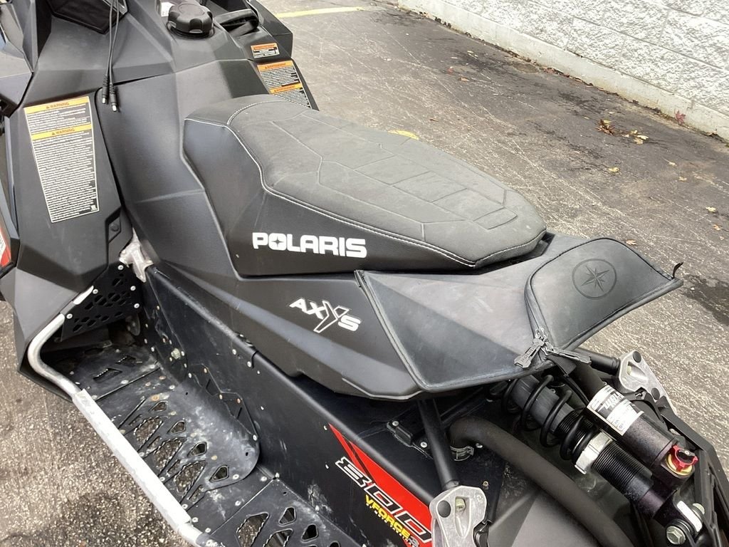 Used 2018 Polaris Snowmobile 800 Switchback XCR - Image 3
