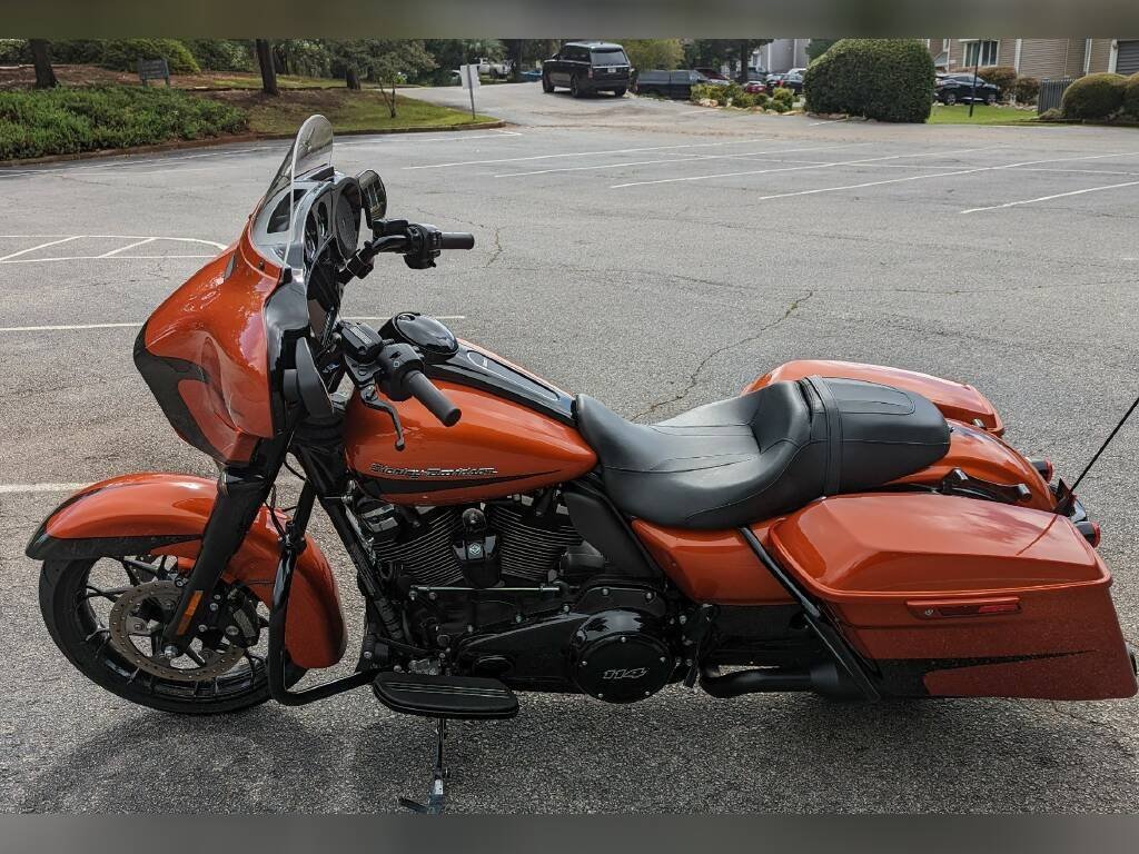 2020 Street Glide Special - Image 3