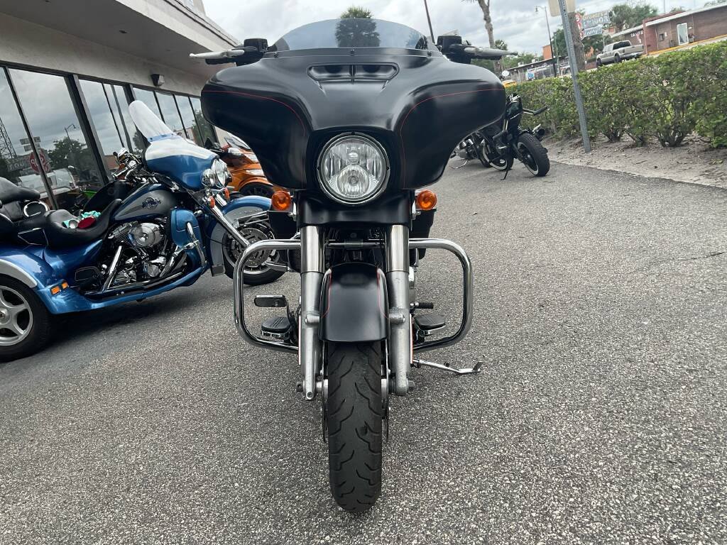 2015 Harley-Davidson Street Glide® Special - Image 10