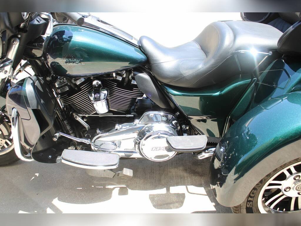 2021 Harley-Davidson® FLHTCUTG - Tri Glide® Ultra - Image 7