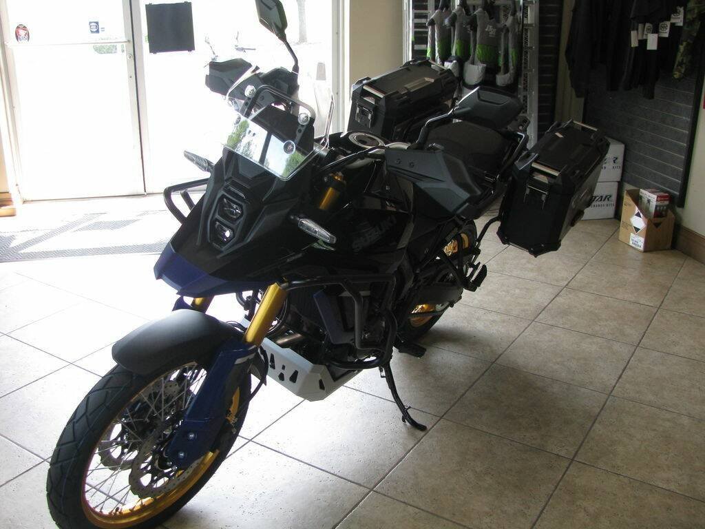 2023 Suzuki Dual Sport Motorcycle V-Strom 800DE Adventure - Image 4