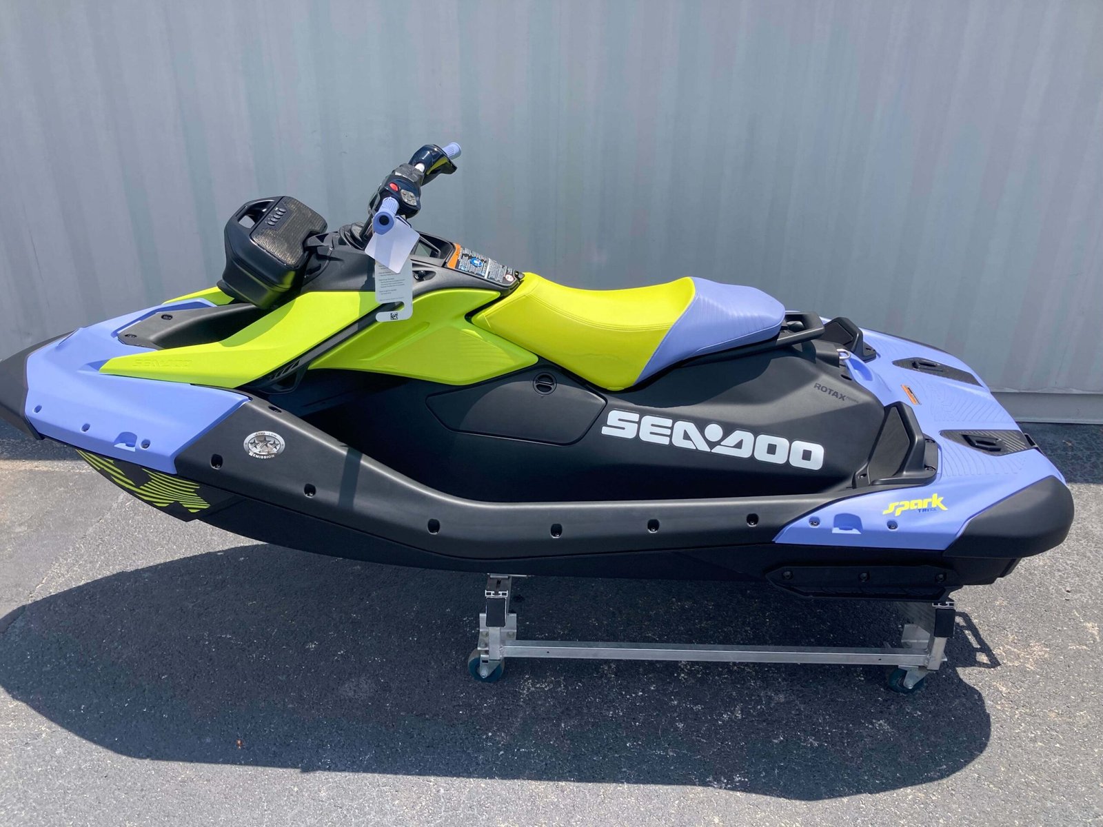 New 2024 Sea-Doo Two Seater Personal Watercraft SPARK TRIXX 3UP 90HP - Image 4