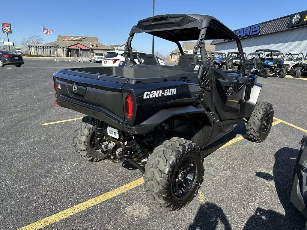 Pre-Owned 2021 Can-Am Commander XT For Sale - Image 5