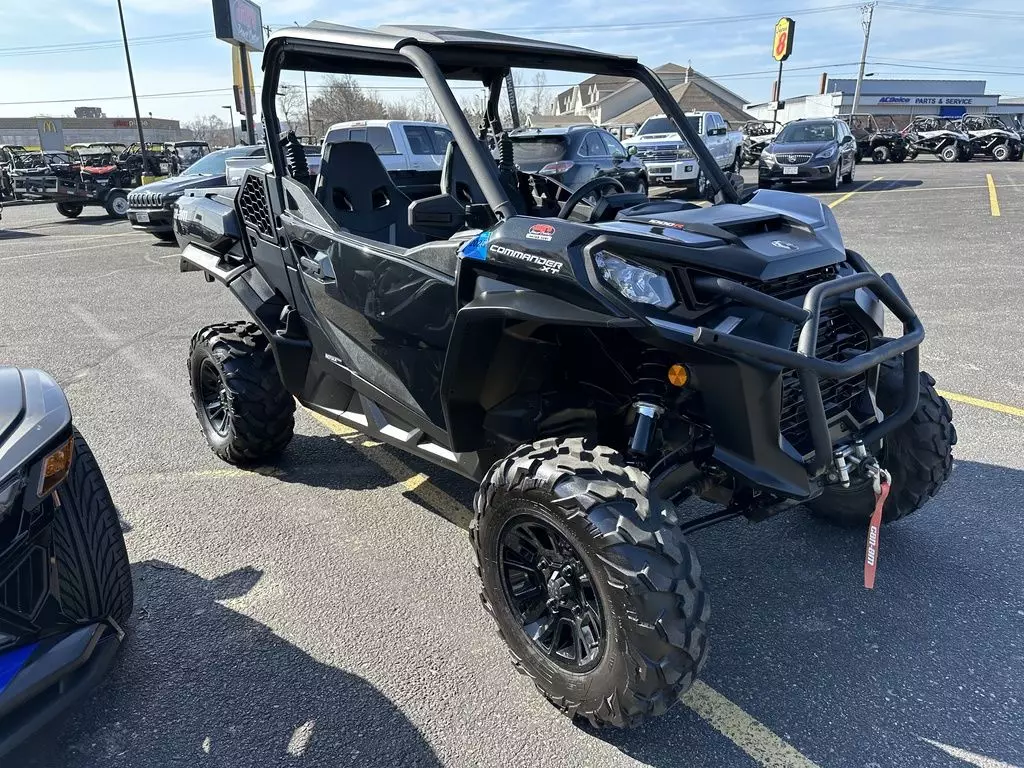 Pre-Owned 2021 Can-Am Commander XT For Sale - Image 6