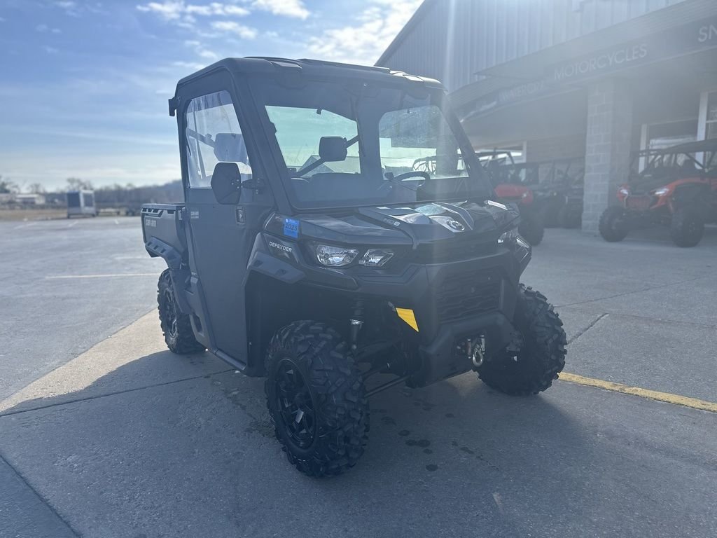 Pre-Owned 2021 Can-Am Defender DPS HD8 For Sale - Image 3