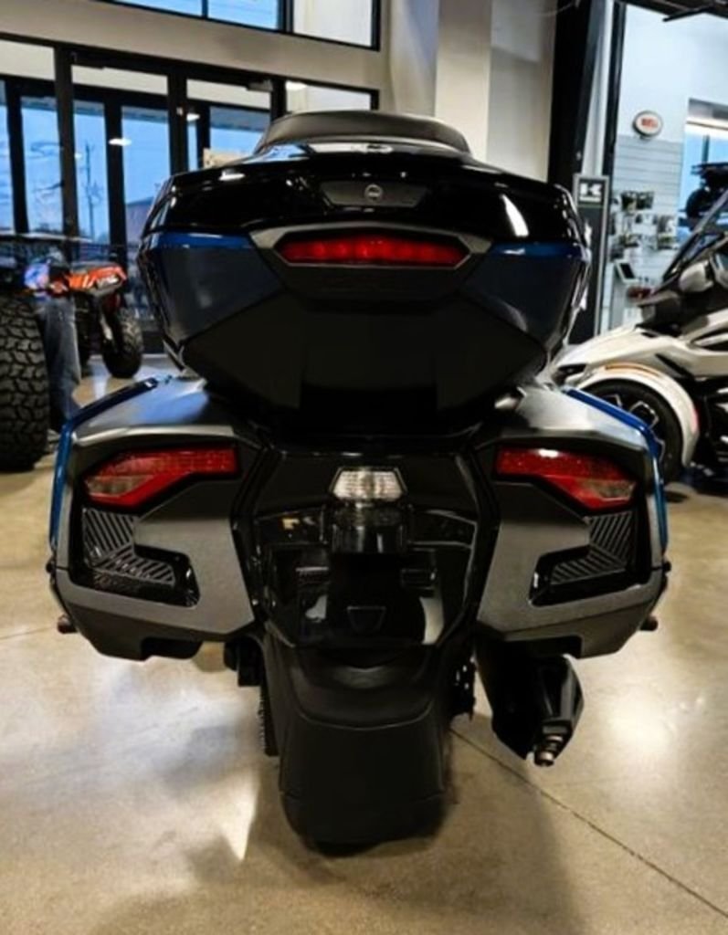 New 2024 Can-Am Trike Motorcycle Spyder RT Limited Dark Wheels For Sale - Image 13