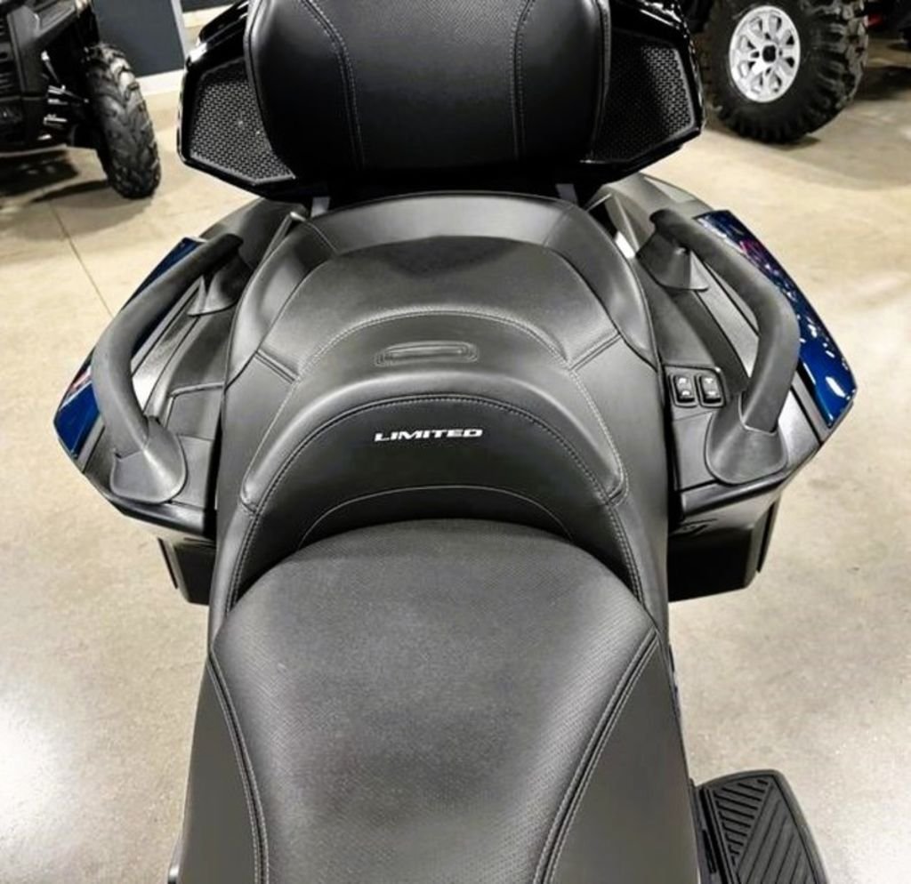 New 2024 Can-Am Trike Motorcycle Spyder RT Limited Dark Wheels For Sale - Image 11