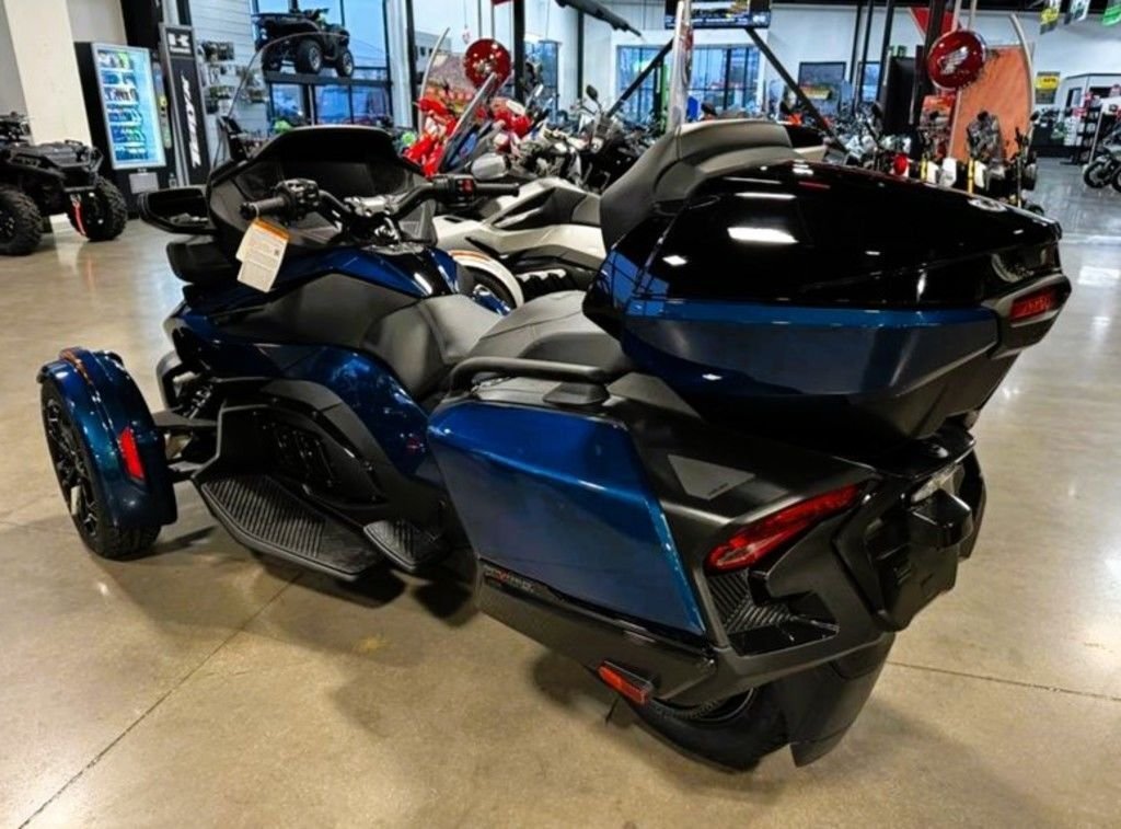 New 2024 Can-Am Trike Motorcycle Spyder RT Limited Dark Wheels For Sale - Image 3