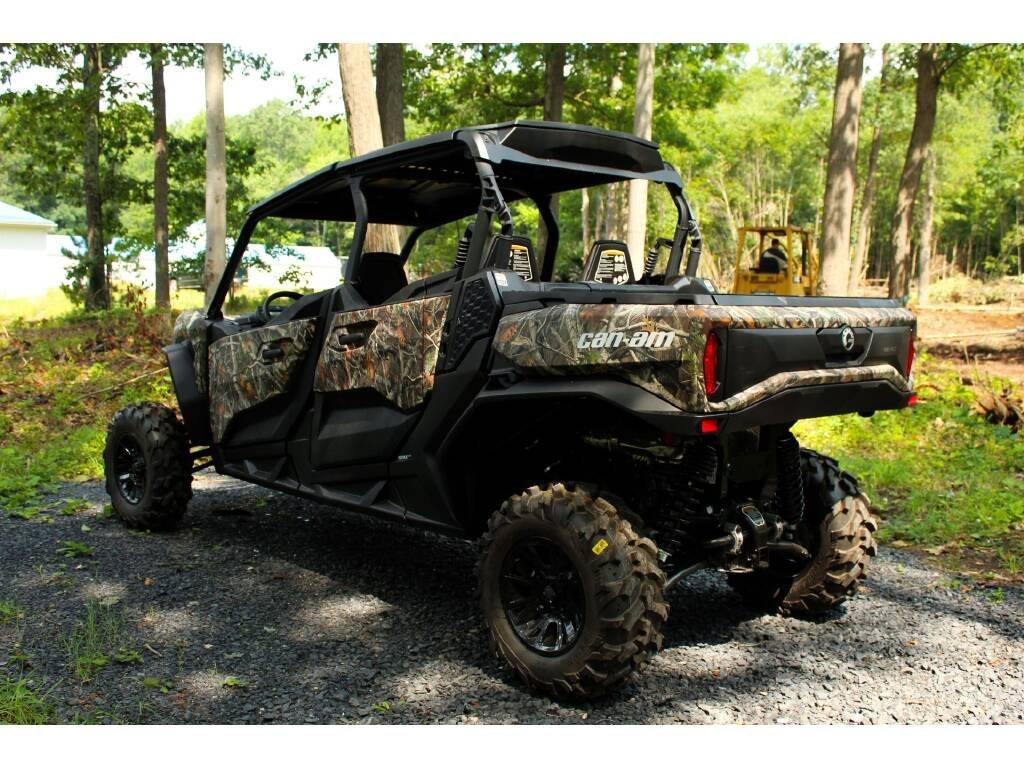 2024 Can-Am Commander MAX XT 1000R - Image 4