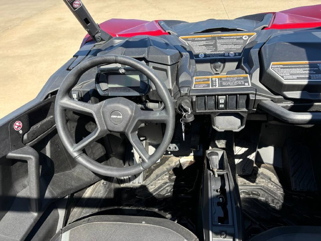 2024 Can-Am Maverick Sport DPS - Image 3