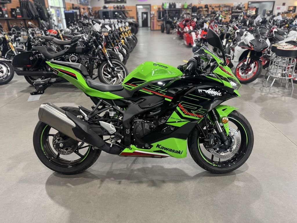 Used 2023 Kawasaki Ninja® ZX -4RR KRT Edition For Sale - Image 7
