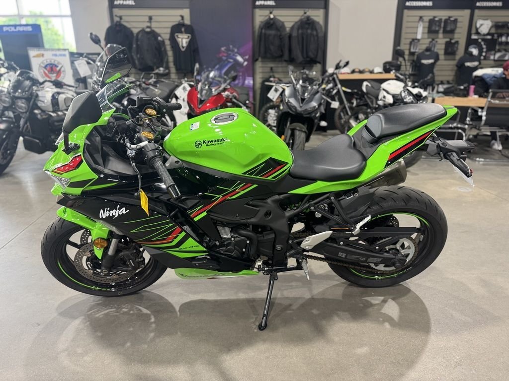 Used 2023 Kawasaki Ninja® ZX -4RR KRT Edition For Sale - Image 9