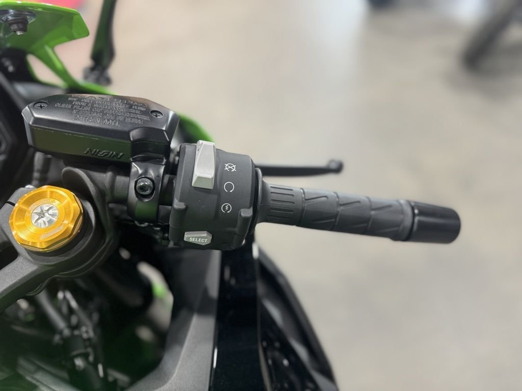 Used 2023 Kawasaki Ninja® ZX -4RR KRT Edition For Sale - Image 13