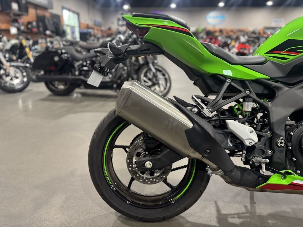 Used 2023 Kawasaki Ninja® ZX -4RR KRT Edition For Sale - Image 6