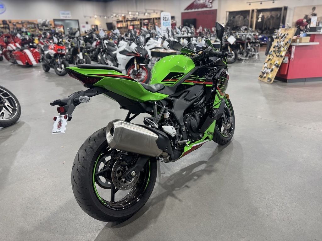 Used 2023 Kawasaki Ninja® ZX -4RR KRT Edition For Sale - Image 14