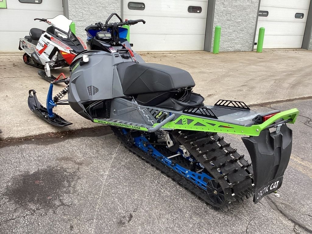 Used 2020 Arctic Cat® Snowmobile Riot 8000 146"/1.60" - Image 7