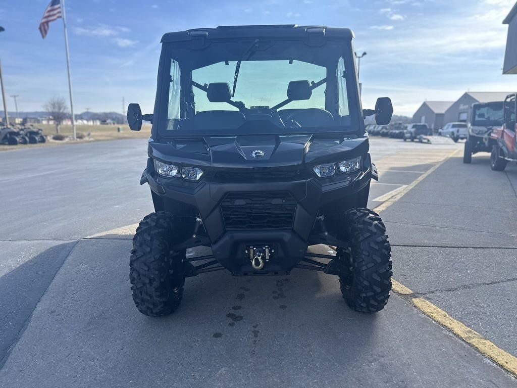 Pre-Owned 2021 Can-Am Defender DPS HD8 For Sale - Image 4