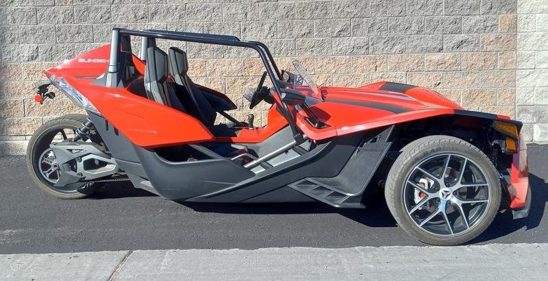 Pre-Owned 2016 Polaris Slingshot® Reverse Trike SL - Image 3