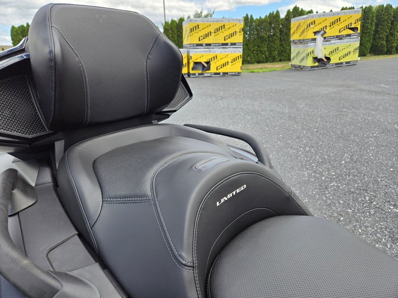 New 2024 Can-Am Spyder RT Limited For Sale - Image 9