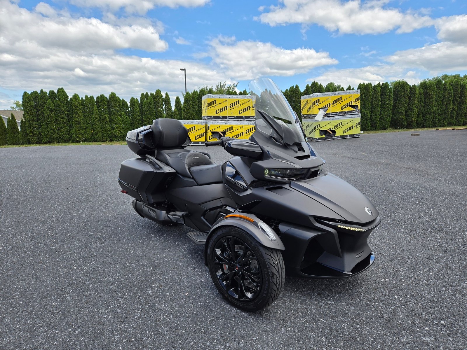 New 2024 Can-Am Spyder RT Limited For Sale - Image 3