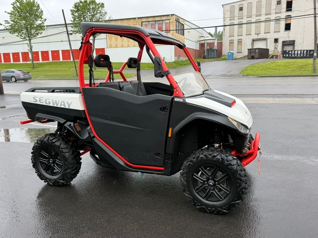 Pre-Owned 2024 Segway Powersports UT10 P - Image 4