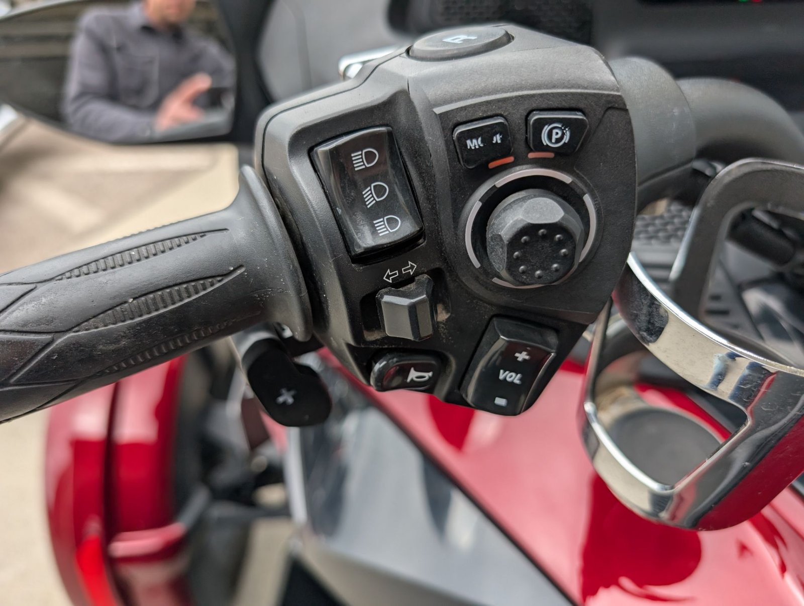 Pre-Owned 2021 Can-Am Spyder RT Limited - Image 12