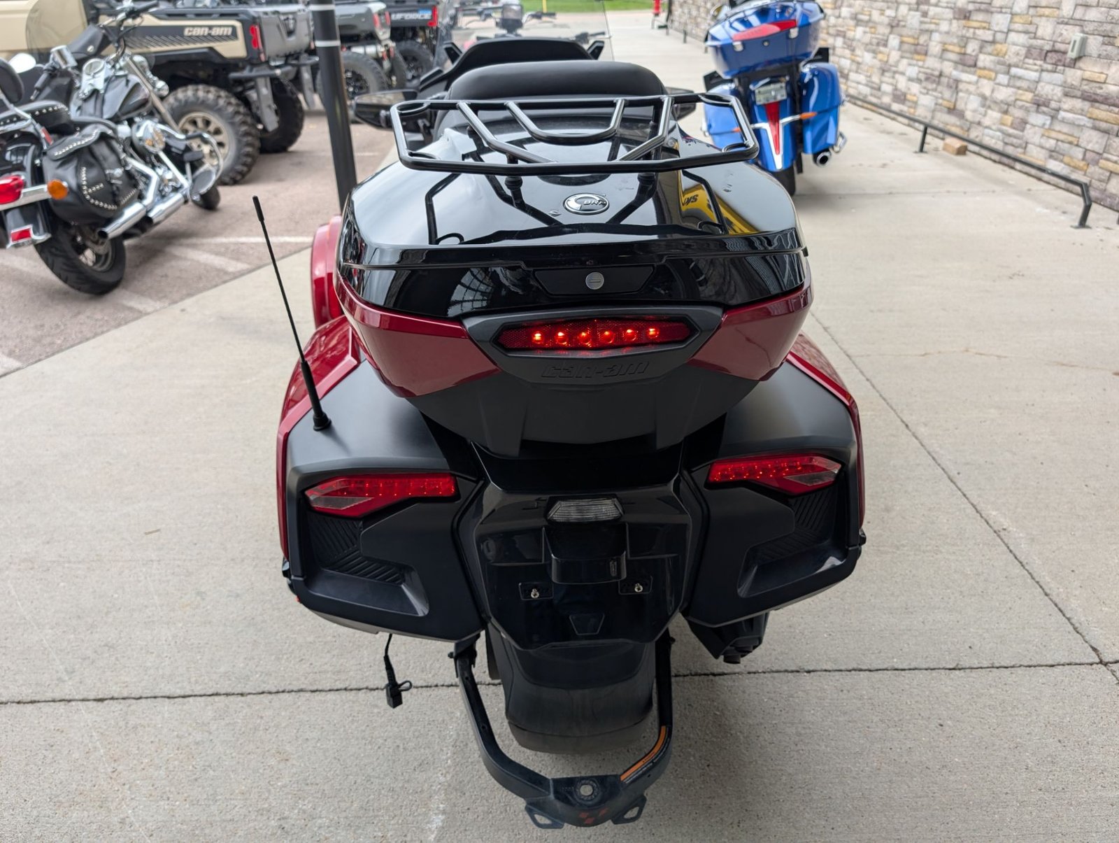 Pre-Owned 2021 Can-Am Spyder RT Limited - Image 5