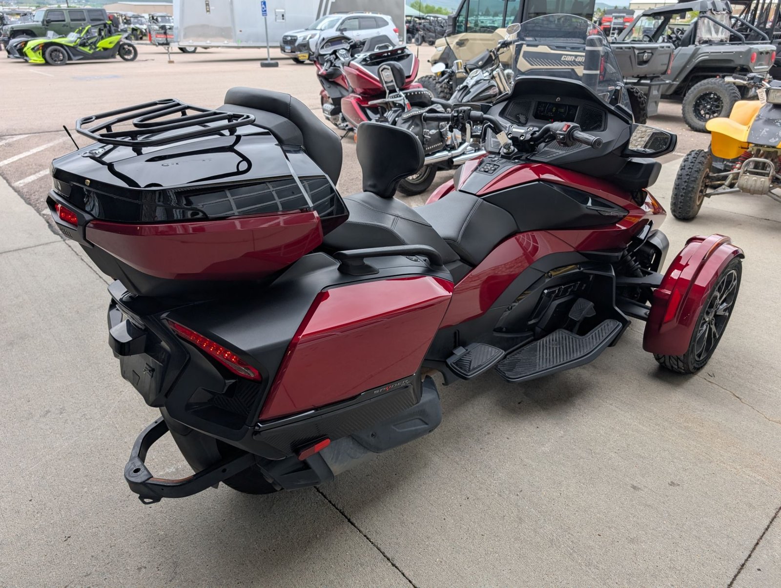 Pre-Owned 2021 Can-Am Spyder RT Limited - Image 6